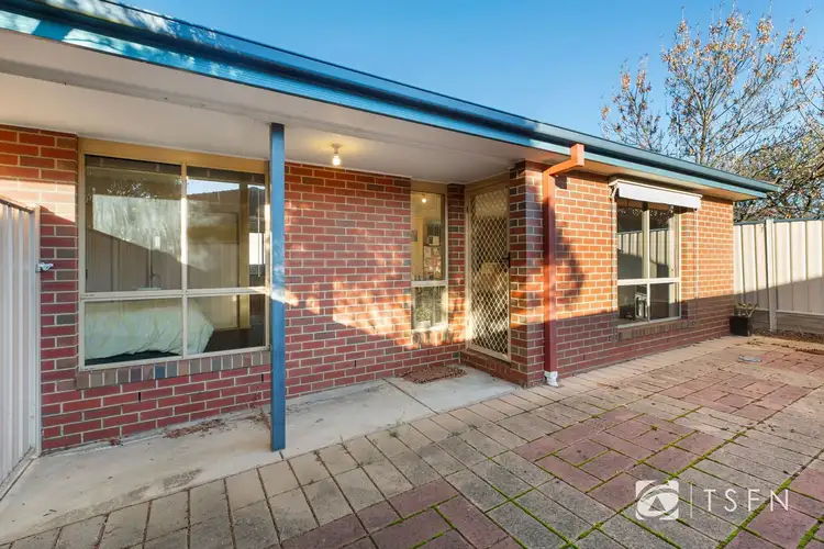2/110 Neale Street, Flora Hill VIC 3550