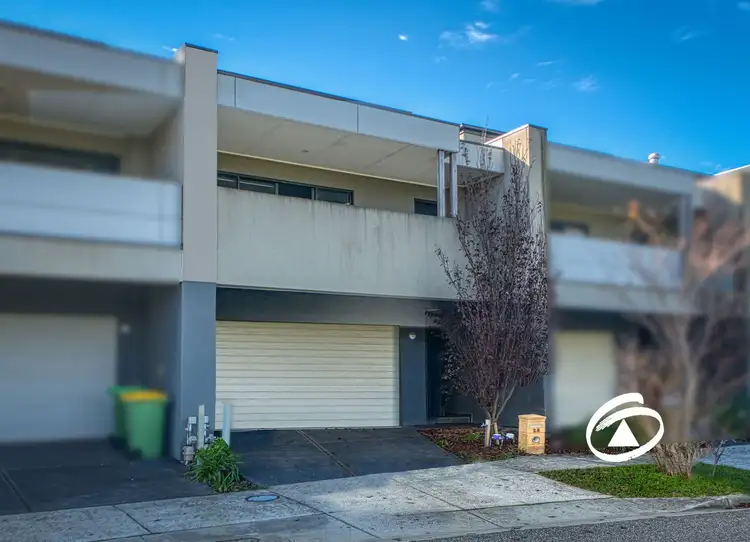 32 Swan Street, Pakenham VIC 3810