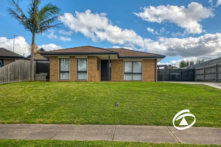 6 Bluegrass Crescent, Pakenham VIC 3810