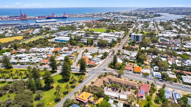 Third view of Homely unit listing, 16/4 Swanbourne Street, Fremantle WA 6160