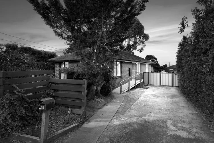 28 Eddie Street, St Albans VIC 3021