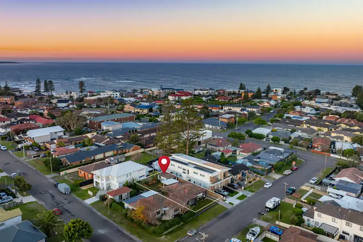 16 Yethonga Avenue, Blue Bay NSW 2261