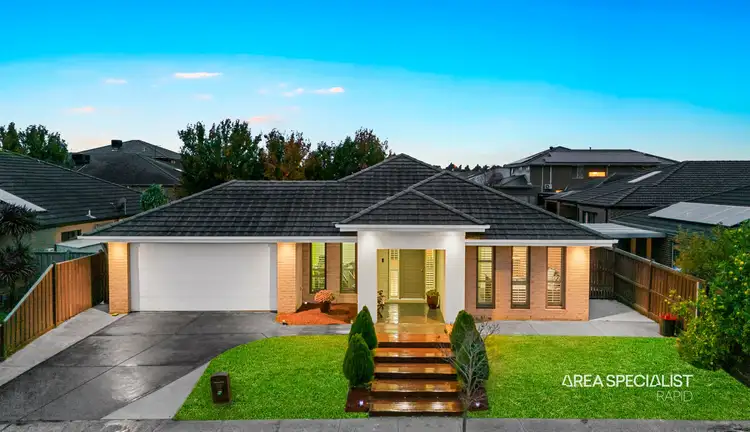 12 Lancashire Drive, Cranbourne North VIC 3977