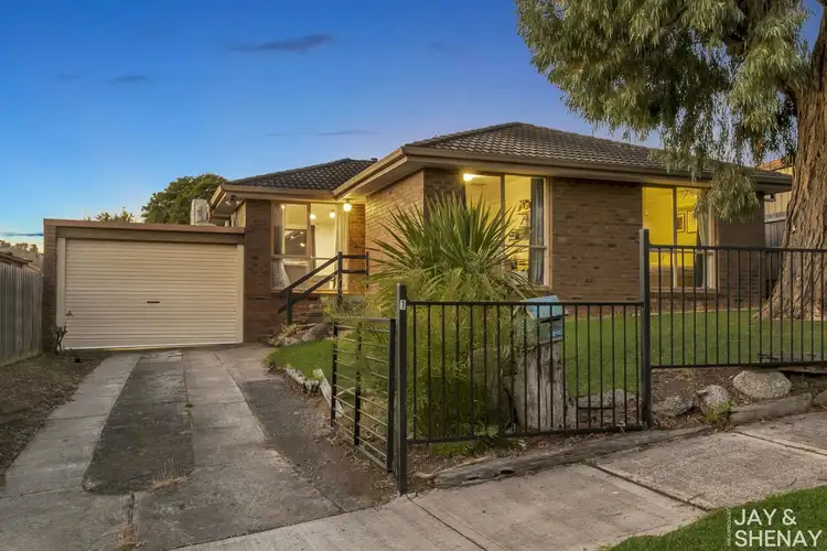 1 Throsby Court, Endeavour Hills VIC 3802