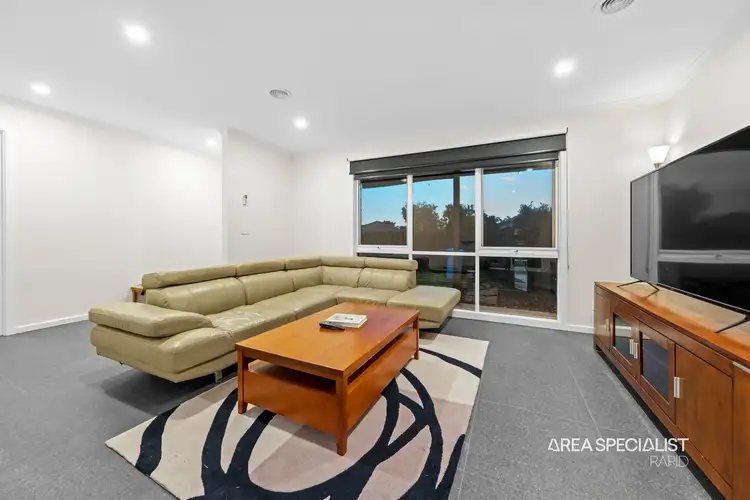 Third view of Homely unit listing, 5 Kooyong Close, Hampton Park VIC 3976