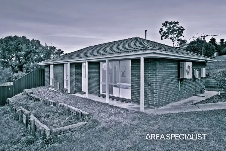 1 Earle Close, Pakenham VIC 3810
