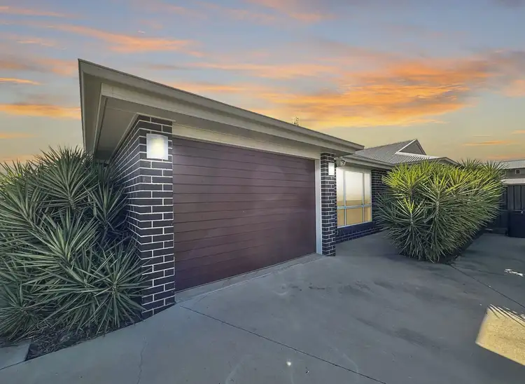 2/17 Dudley Street, Chinchilla QLD 4413