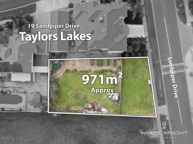 19 Sandpiper Drive, Taylors Lakes VIC 3038