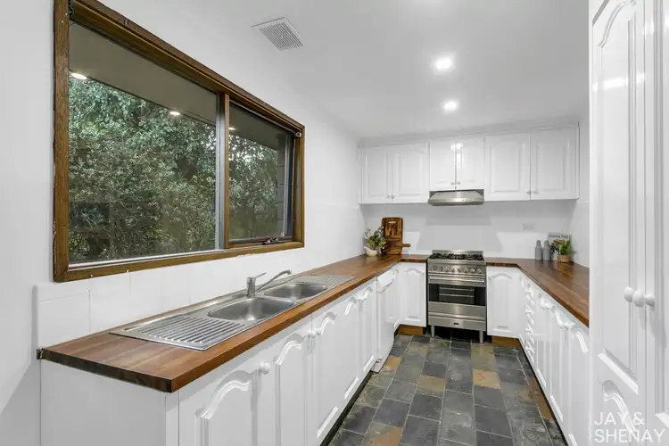 Sixth view of Homely house listing, 34 William Hovell Drive, Endeavour Hills VIC 3802