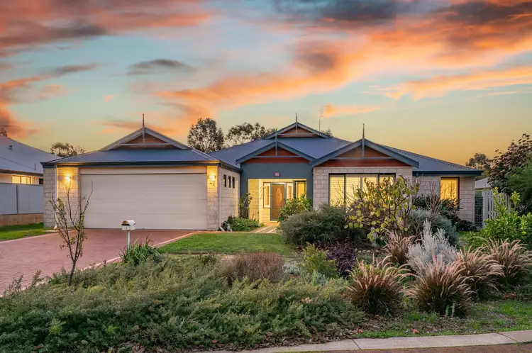 27 Amberley Loop