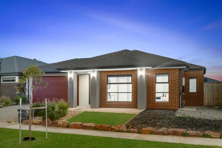 27 Buttermint Crescent, Manor Lakes VIC 3024