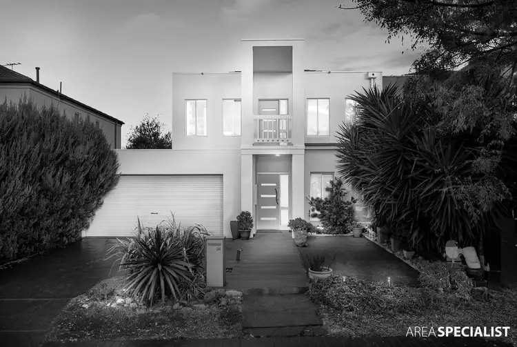 24 Egan Close