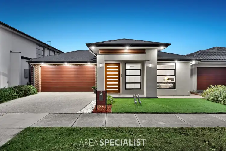 32 Marshy Avenue, Cranbourne East VIC 3977