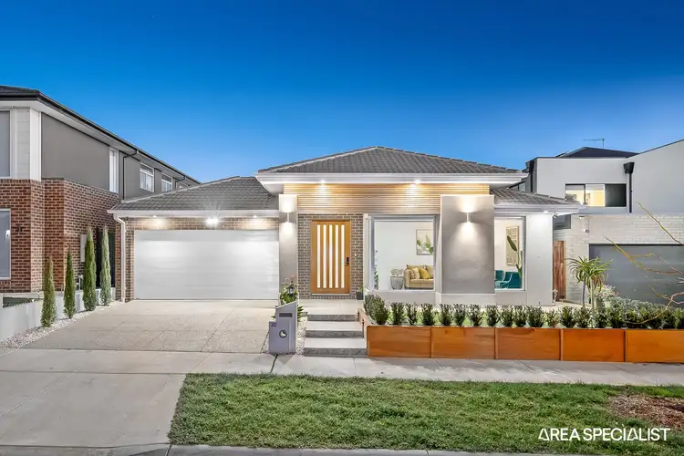 20 Vielo Circuit, Clyde North VIC 3978