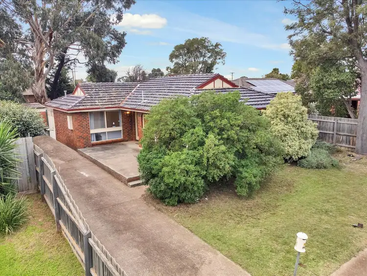 18 Wentworth Road, Melton South VIC 3338
