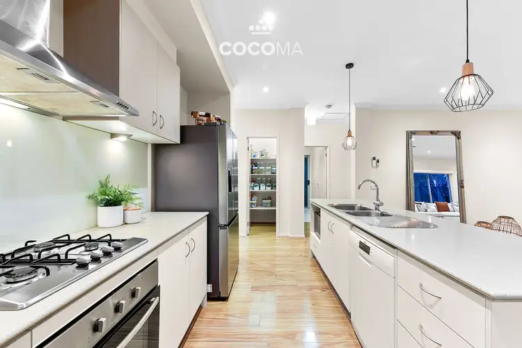 Fourth view of Homely house listing, 10 Dahlia Crescent, Keysborough VIC 3173