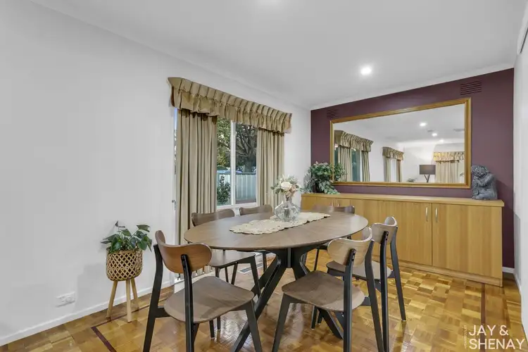 Sixth view of Homely house listing, 10 Edis Court, Endeavour Hills VIC 3802