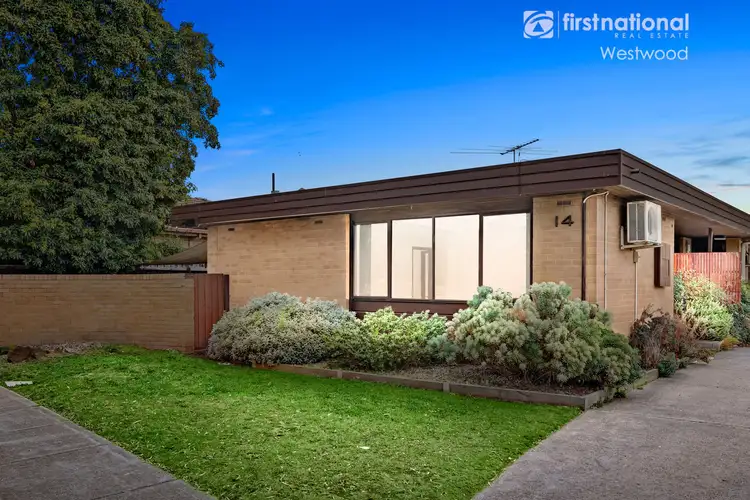 1/14 Manly Street, Werribee VIC 3030