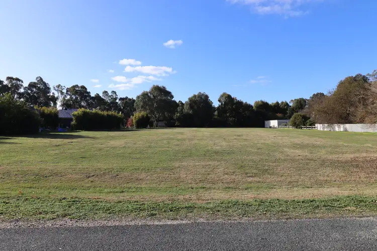 2/141 Cohuna Island Road, Cohuna VIC 3568