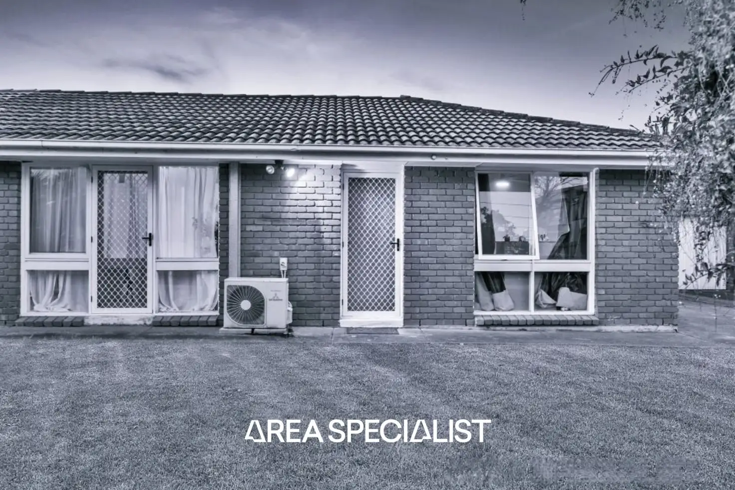 Main view of Homely unit listing, 2/2 Fairfield Street, Cranbourne VIC 3977