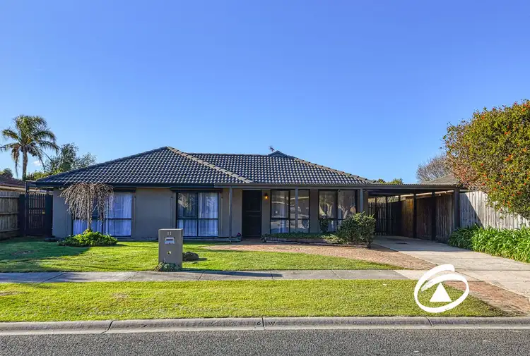 11 Bluegrass Crescent, Pakenham VIC 3810