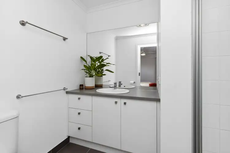 Fifth view of Homely unit listing, 4/12 Gordon Street, Spring Gully VIC 3550