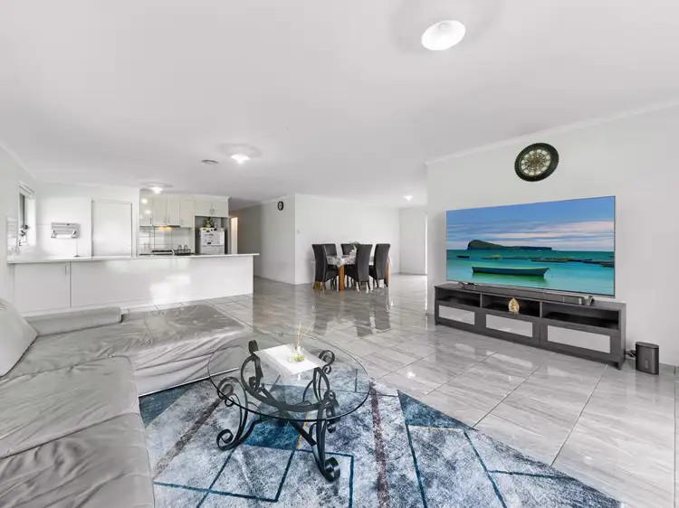 Fifth view of Homely house listing, 200 Blue Horizons Way, Pakenham VIC 3810