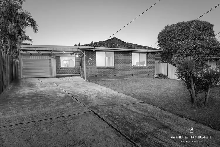6 Halifax Close, St Albans VIC 3021