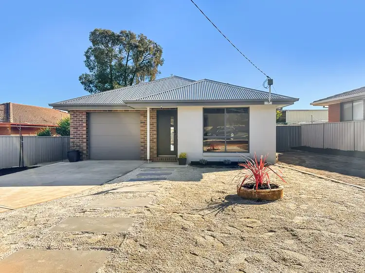 11 Margaret Avenue, Maryborough VIC 3465