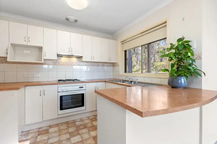 Second view of Homely house listing, 1/25 Ennor Place, Kangaroo Flat VIC 3555