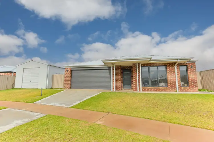4 Gould Parade, Red Cliffs VIC 3496