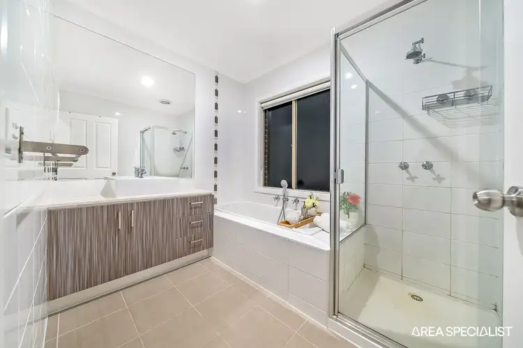 Fifth view of Homely house listing, 16 Flametree Circuit, Cranbourne VIC 3977