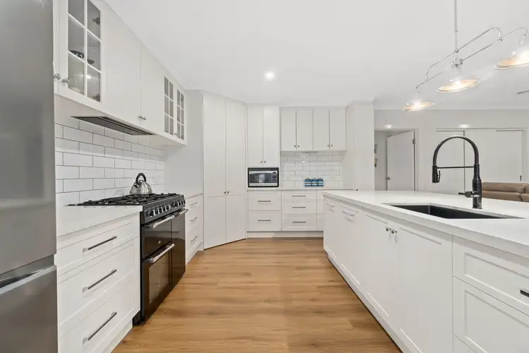 Fifth view of Homely house listing, 10 Summerhill Road, Traralgon VIC 3844