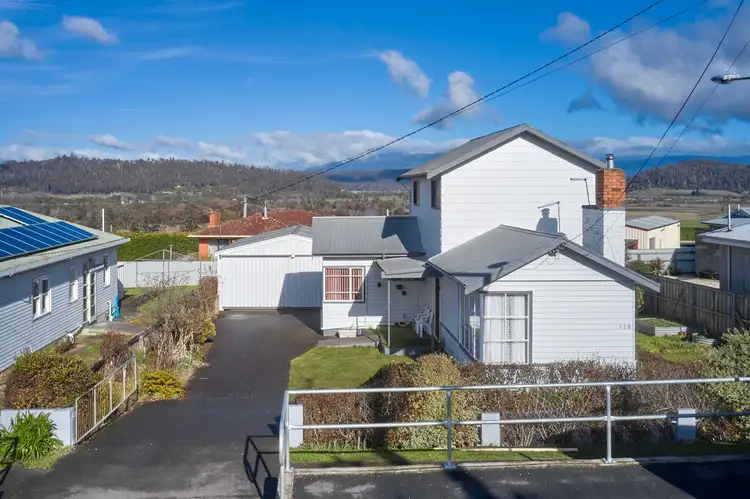 128 Emu Bay Road, Deloraine TAS 7304