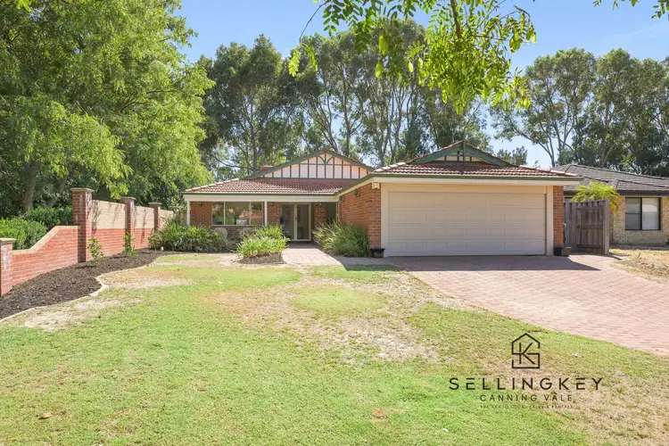 6 Woodhouse Circuit, Canning Vale WA 6155