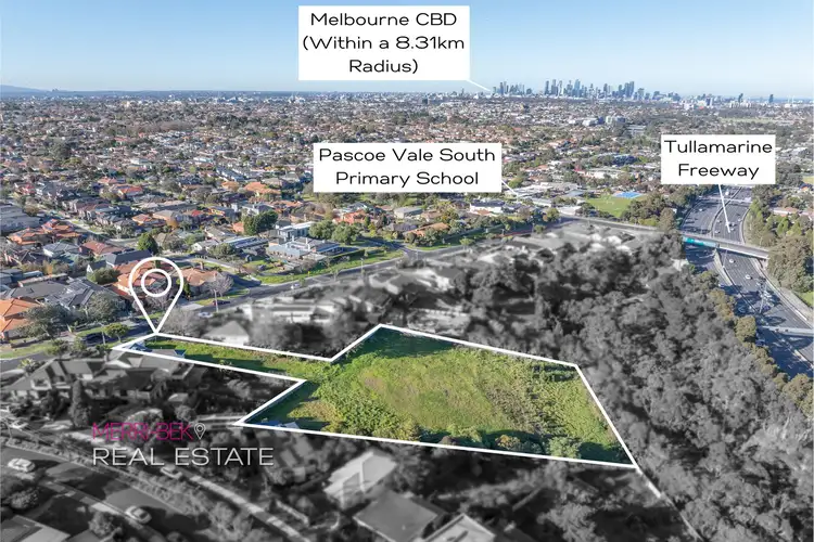 33 Mitchell Parade, Pascoe Vale South VIC 3044