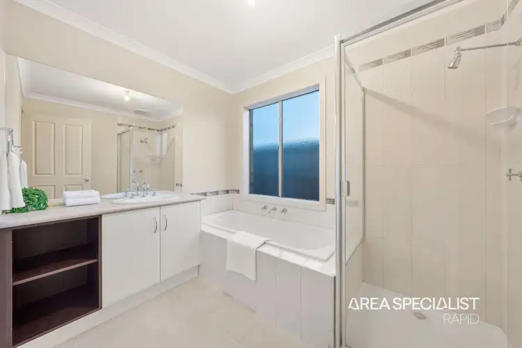 Sixth view of Homely house listing, 11 Merion Vista, Cranbourne VIC 3977