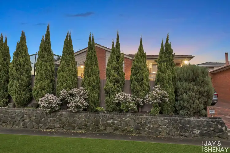 Main view of Homely house listing, 2/11 Lambert Court, Endeavour Hills VIC 3802