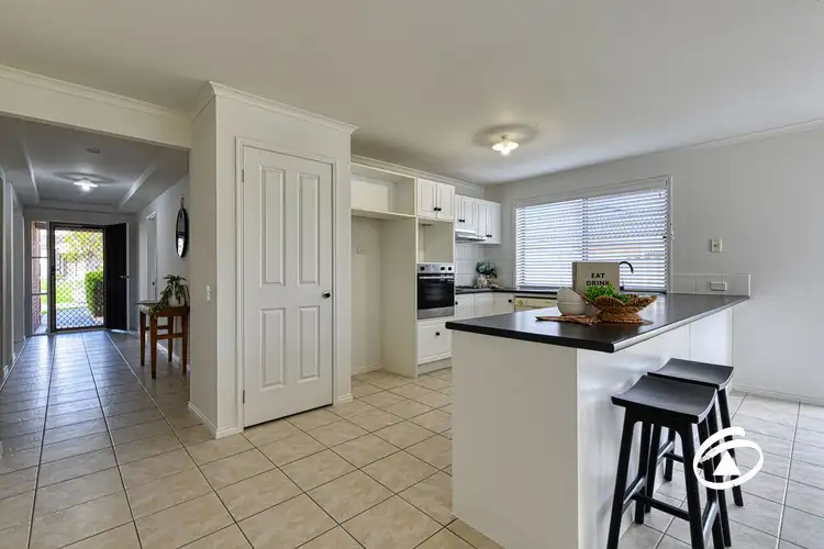 Sixth view of Homely house listing, 4 Croxley Place, Narre Warren South VIC 3805