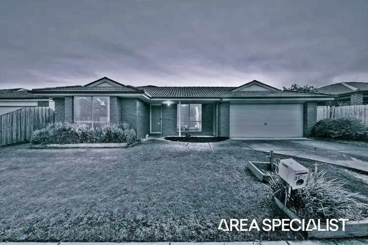 31 Pommel Street, Pakenham VIC 3810