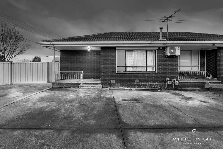 1/4 Smart Street, Sunshine West VIC 3020