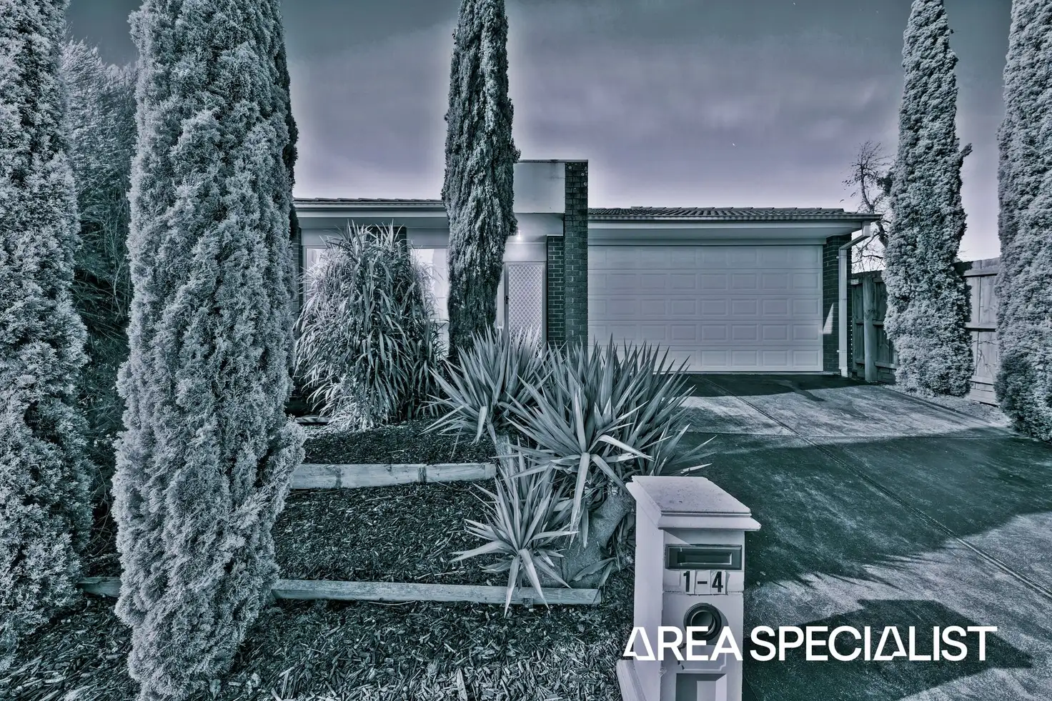 Main view of Homely unit listing, 1/4 Lima Place, Pakenham VIC 3810