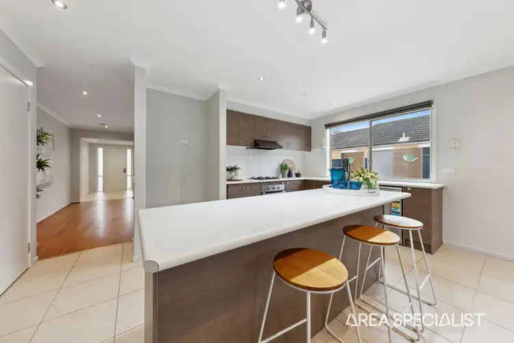 Third view of Homely house listing, 7 Mallee Circuit, Pakenham VIC 3810