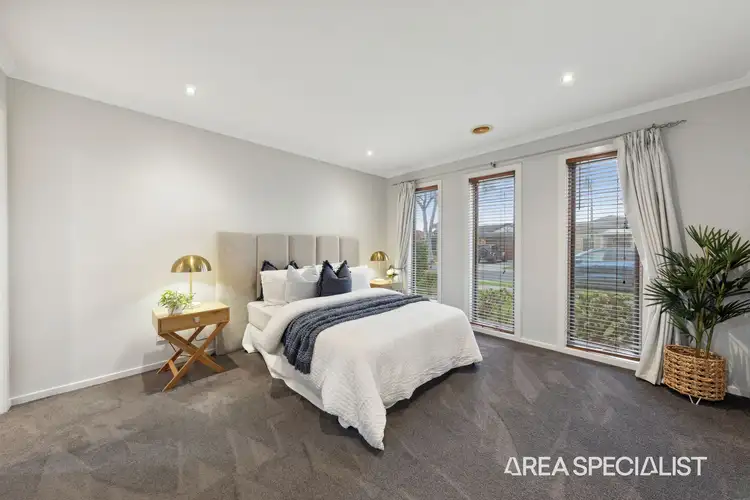Fifth view of Homely house listing, 7 Mallee Circuit, Pakenham VIC 3810