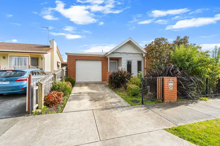 Second view of Homely house listing, 5 Osborne Street, Traralgon VIC 3844