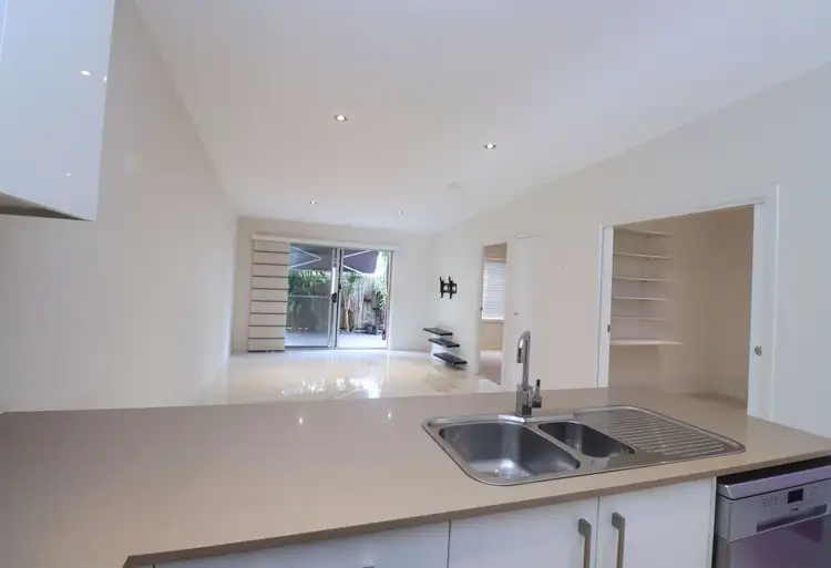 Fifth view of Homely unit listing, Unit 9/138 Cypress Street, Urangan QLD 4655