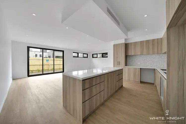 Fifth view of Homely townhouse listing, 4/39 Disraeli Street, St Albans VIC 3021