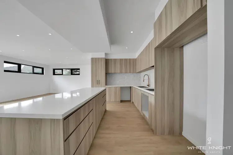 Sixth view of Homely townhouse listing, 4/39 Disraeli Street, St Albans VIC 3021