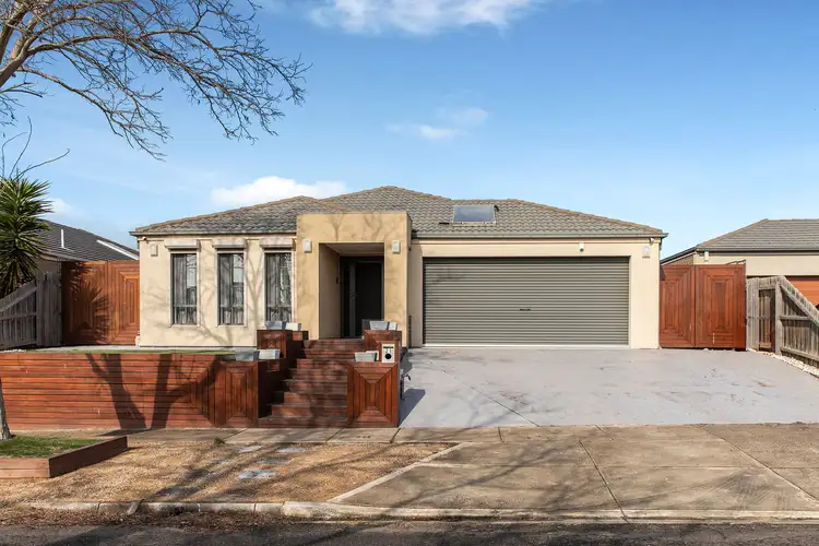 21 Rowena Court