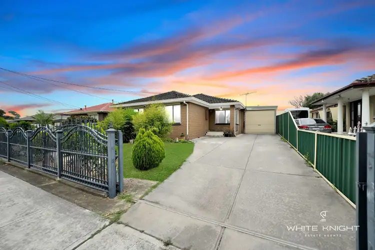 33 Stenson Road, Kealba VIC 3021
